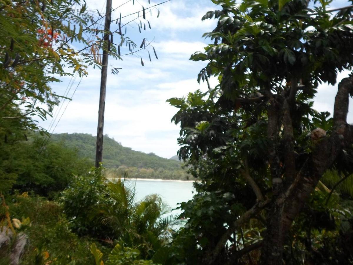 Gigi'S Self Catering Apartment Port Glaud ภายนอก รูปภาพ
