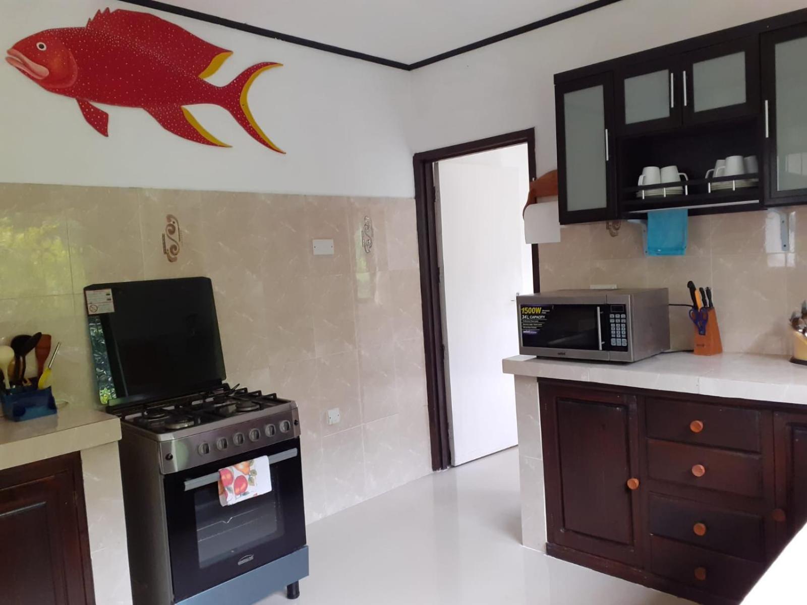 Gigi'S Self Catering Apartment Port Glaud ภายนอก รูปภาพ