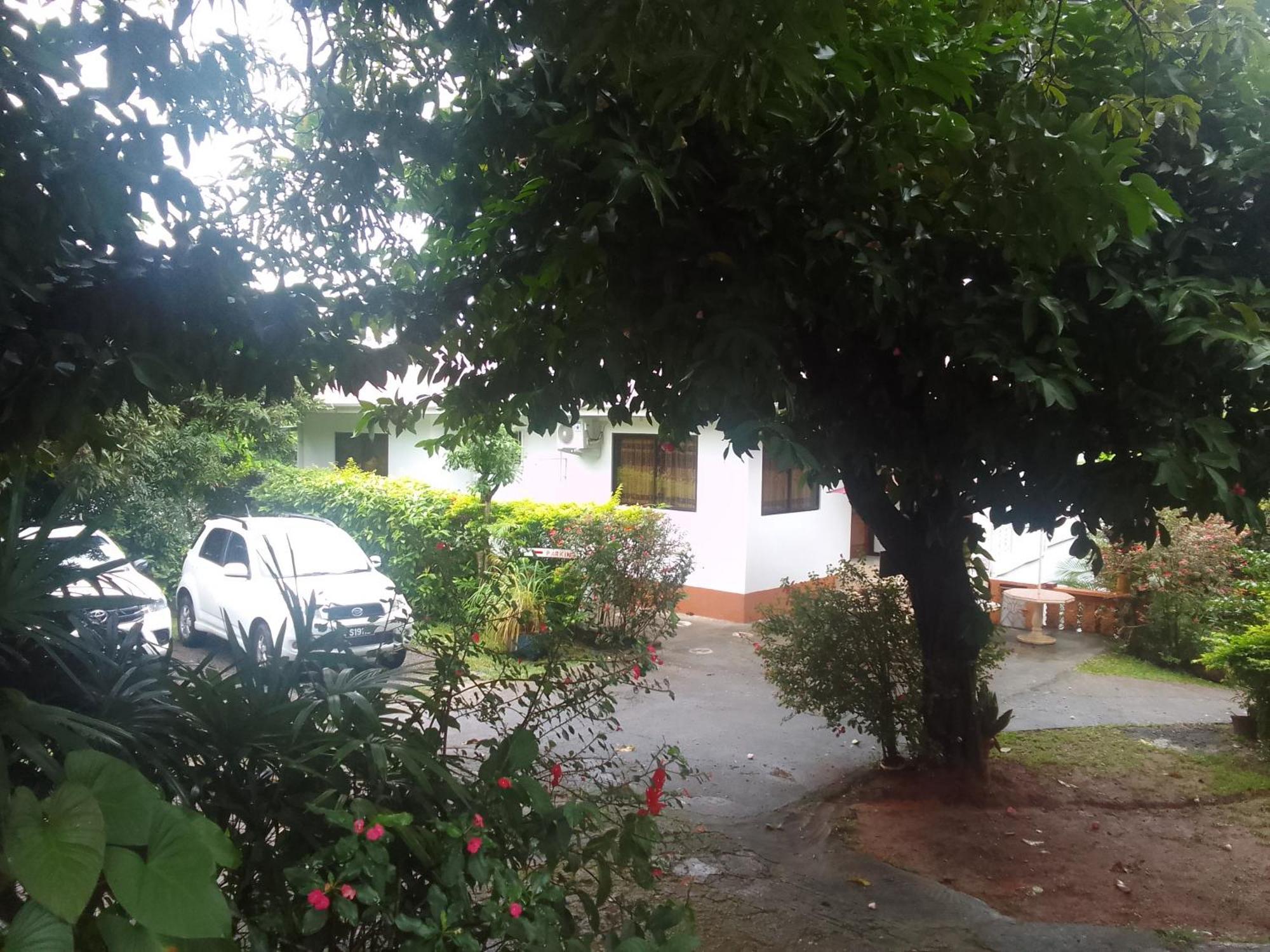 Gigi'S Self Catering Apartment Port Glaud ห้อง รูปภาพ