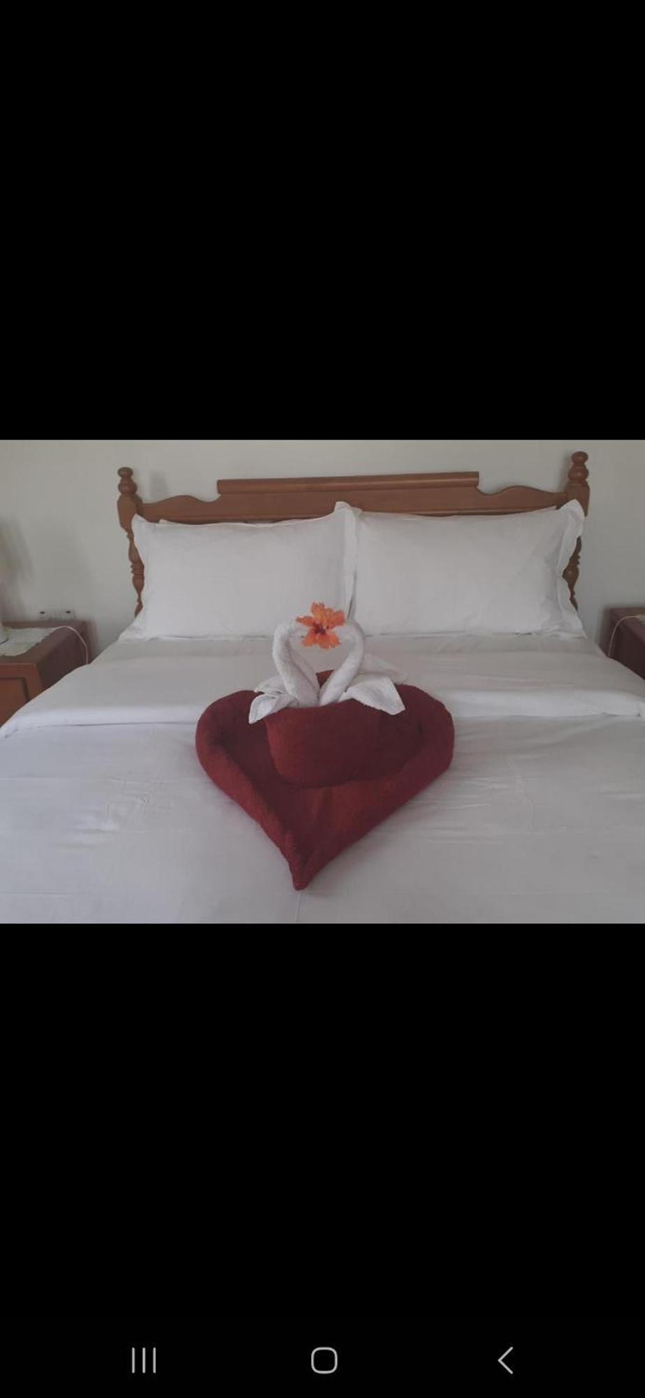 Gigi'S Self Catering Apartment Port Glaud ห้อง รูปภาพ